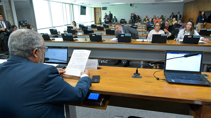 CDH analisa apoio escolar para alunos da educação especial — Senado Notícias