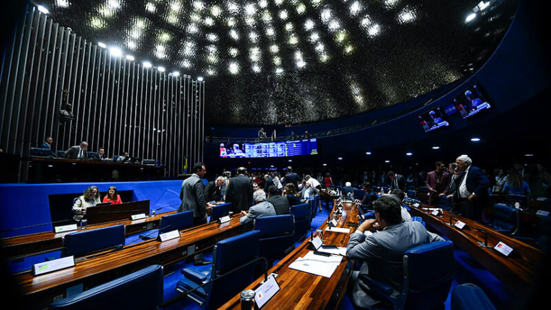 Senado vota uniformização da taxa de juros em contratos na terça — Senado Notícias