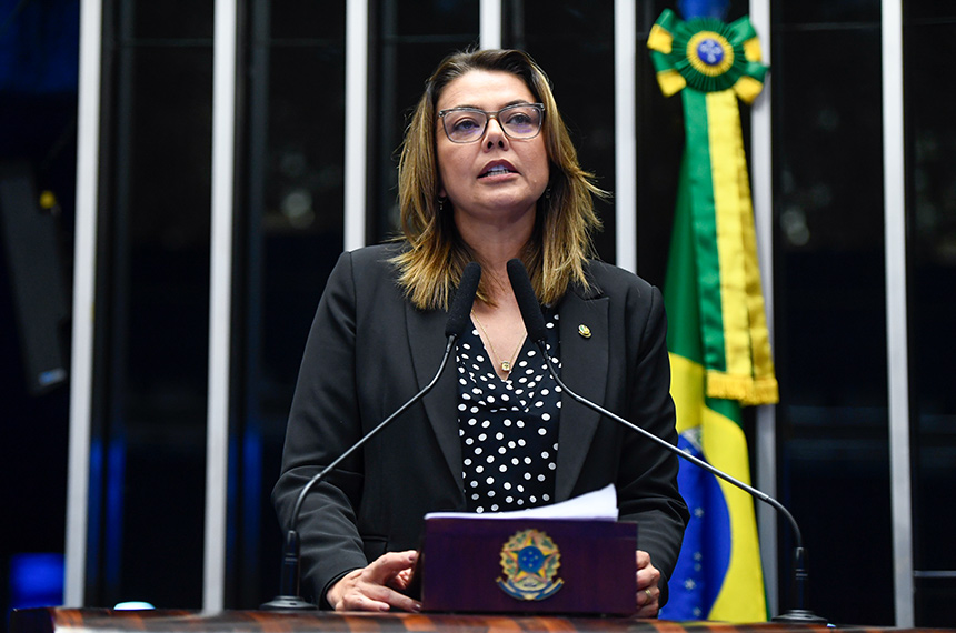 Saúde do Distrito Federal está sucateada, diz Leila Barros — Senado Notícias