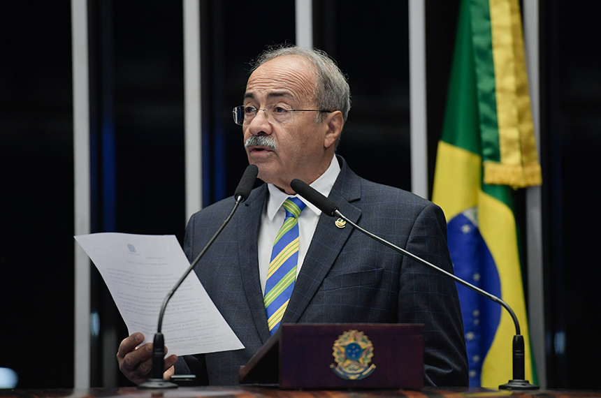 Chico Rodrigues destaca redução da desigualdade e da pobreza no Brasil — Senado Notícias