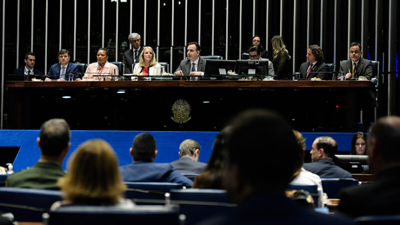 Sessão pelos 200 anos da relação Brasil-EUA destaca democracia e economia — Senado Notícias