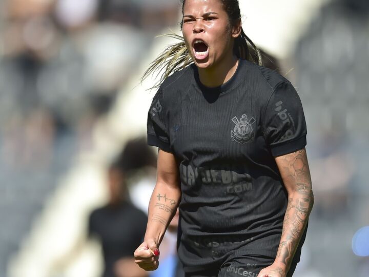Corinthians vence e amplia vantagem na ponta do Brasileiro Feminino