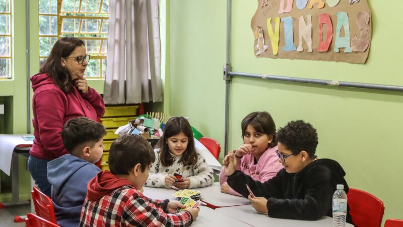 Cerca de 173 mil estudantes estão sem previsão de volta às aulas no RS