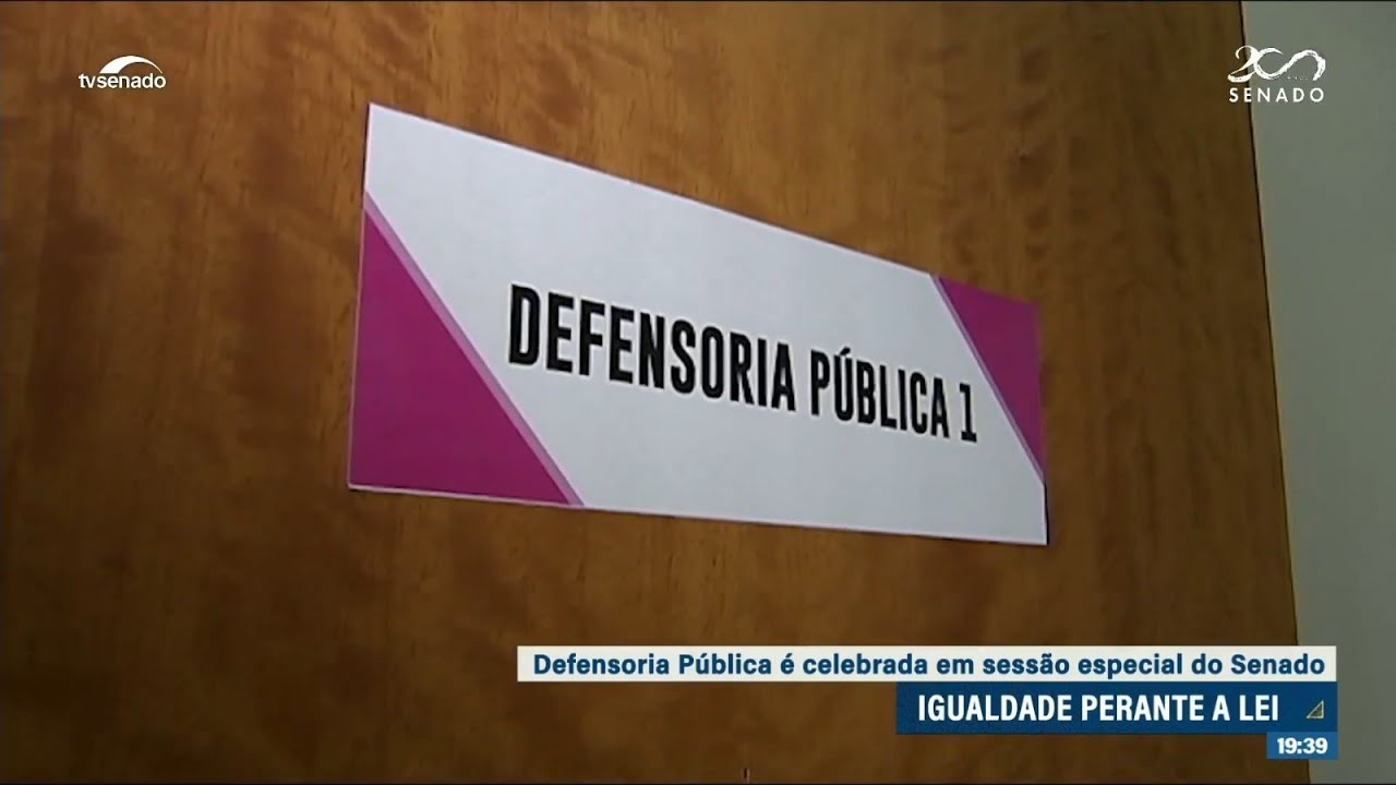 Homenageados, defensores públicos dão auxílio jurídico a vítimas das enchentes — Senado Notícias