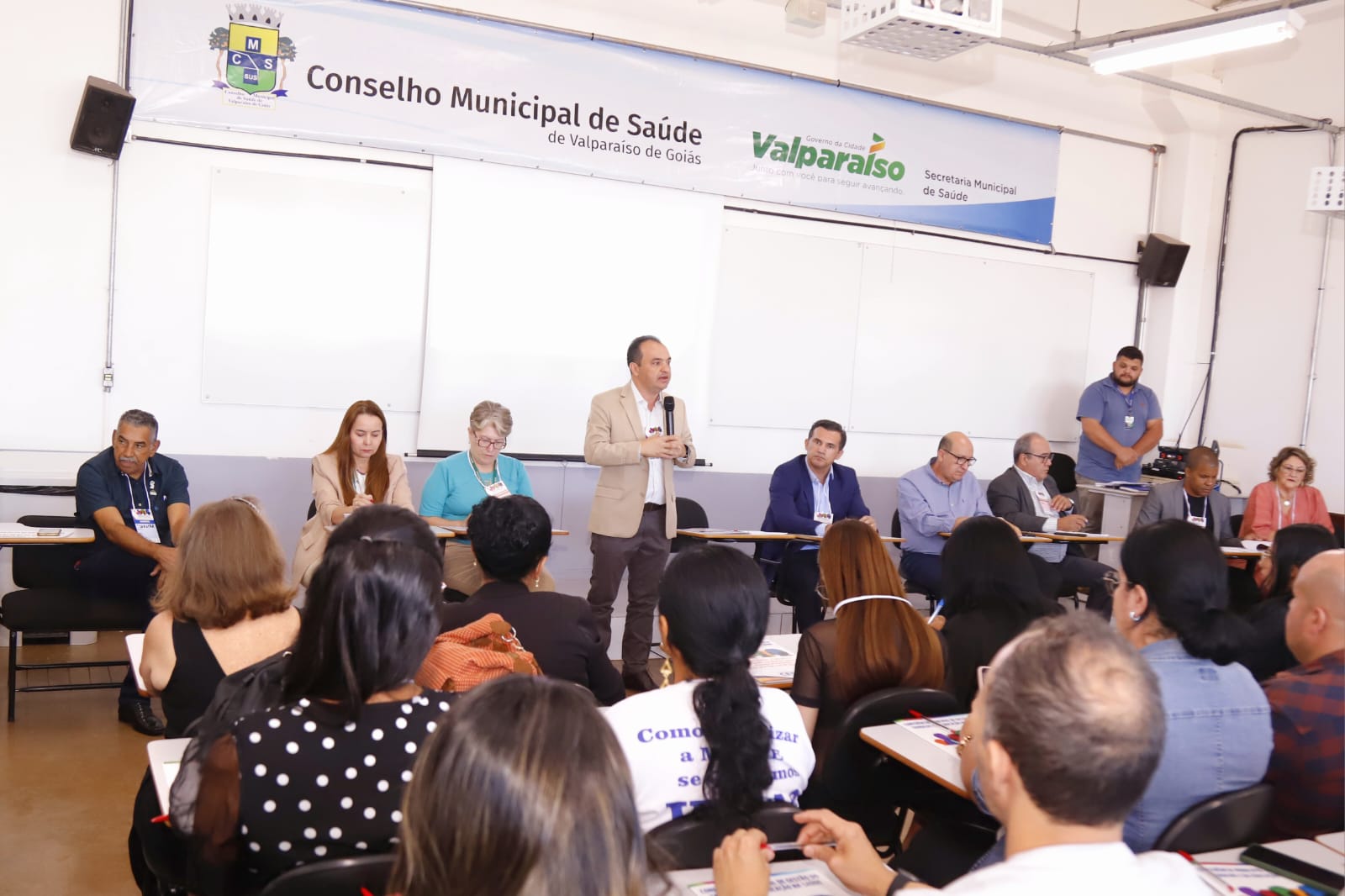 CONFERÊNCIA MUNICIPAL DE SAÚDE DEBATE POLÍTICAS PÚBLICAS PARA DESENVOLVIMENTO NA ÁREA