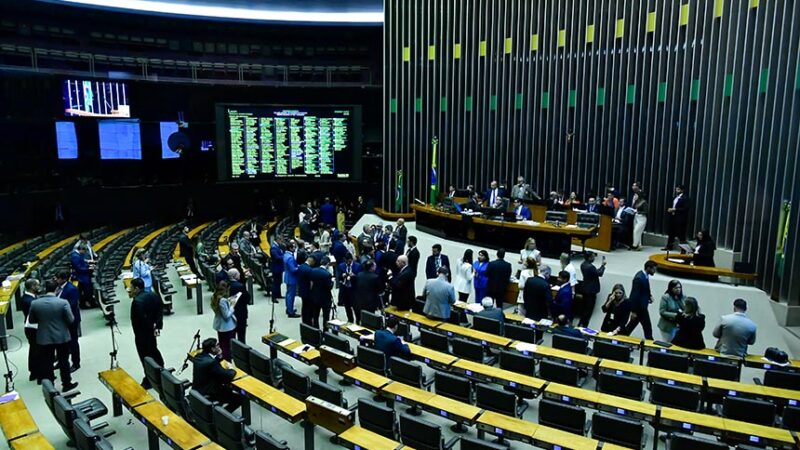 Congresso repõe R$ 4,25 bilhões em emendas de comissão no Orçamento 2024 — Senado Notícias