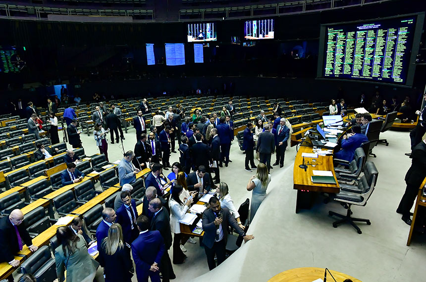 Famílias atingidas por barragens receberão indenização em dinheiro — Senado Notícias