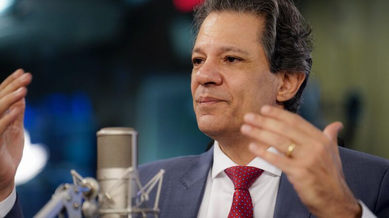 Ata dissipou desconfiança de divisão política no Copom, diz Haddad