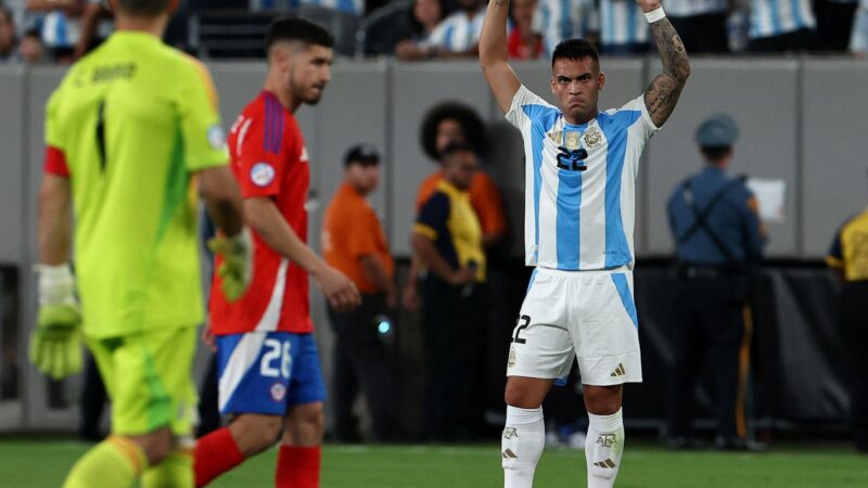 Argentina derrota Chile e se classifica para quartas da Copa América