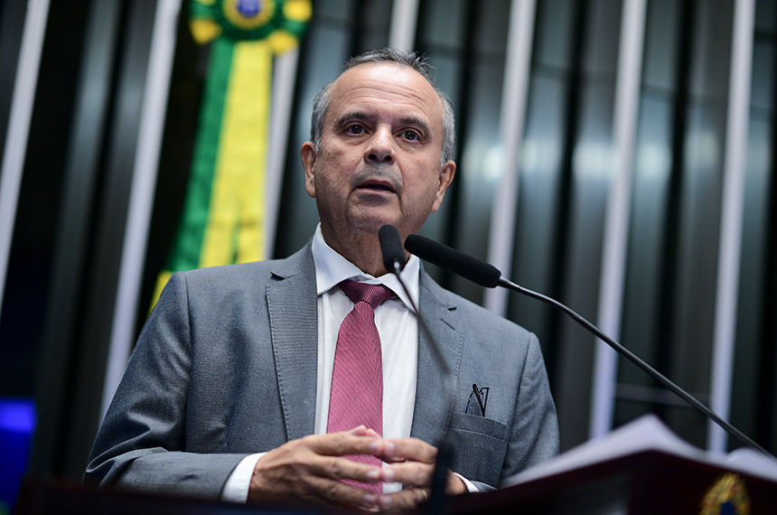 Marinho condena inclusão de taxação de compras internacionais em projeto — Senado Notícias