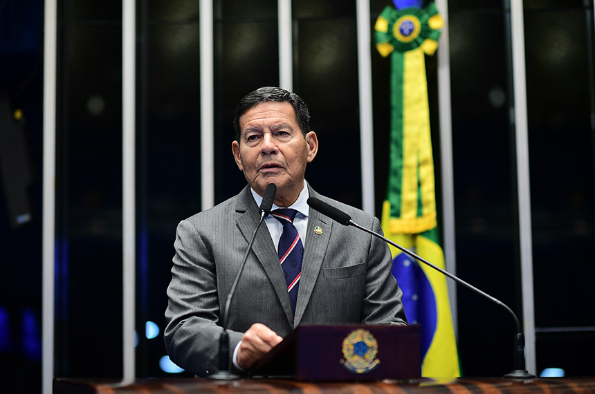 Mourão defende medidas para amparar vítimas das enchentes no RS — Senado Notícias