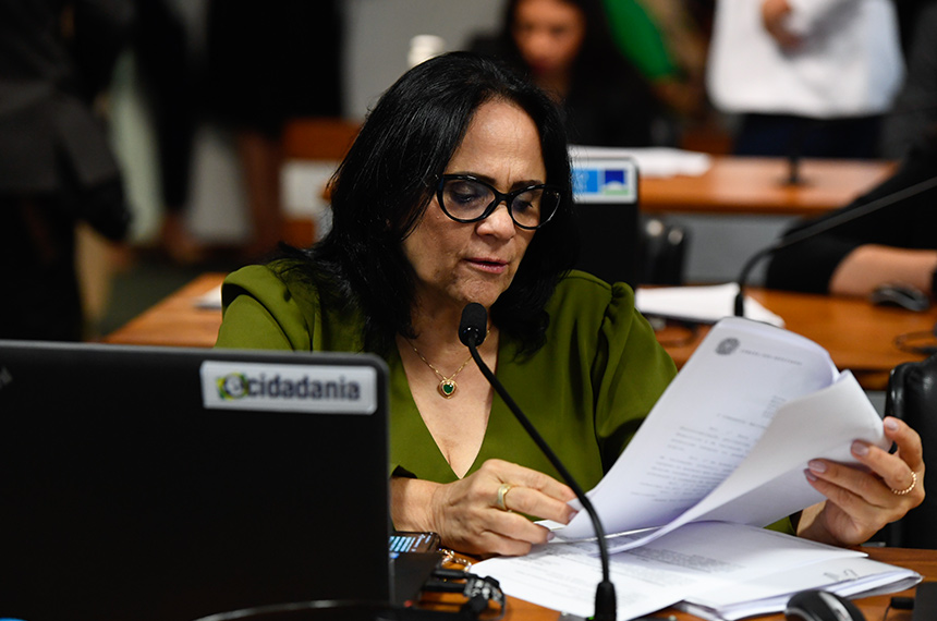 Prorrogação do salário-maternidade por complicações no parto vai à Câmara — Senado Notícias