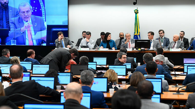 À CMO, Simone Tebet defende revisão de despesas vinculadas ao salário mínimo — Senado Notícias