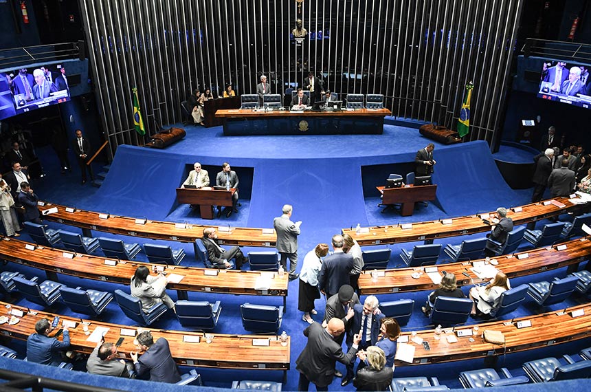 Autorizada operação de empréstimo para melhorias no Porto de Santos — Senado Notícias