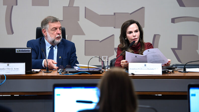 CE aprova reforma do ensino médio; matéria vai a Plenário — Senado Notícias