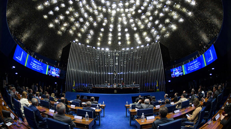 Sessão especial destaca trabalho social da Igreja Fonte da Vida — Senado Notícias