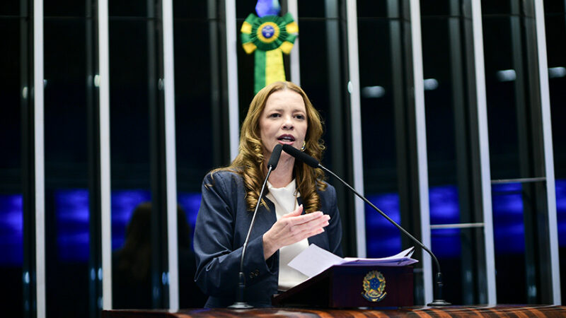 Janaína celebra entrega de moradias do Minha Casa, Minha Vida no Ceará — Senado Notícias