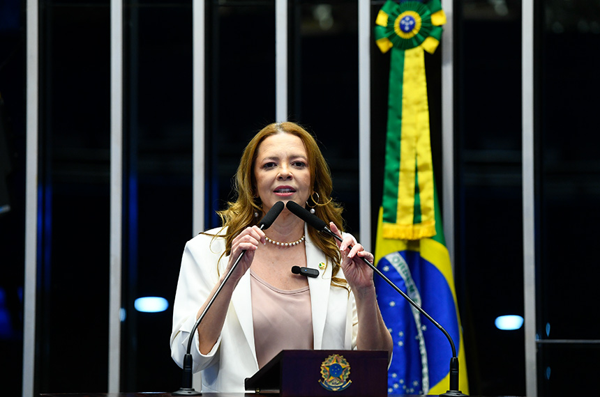 Janaína Farias defende democracia na Bolívia após tentativa de golpe — Senado Notícias