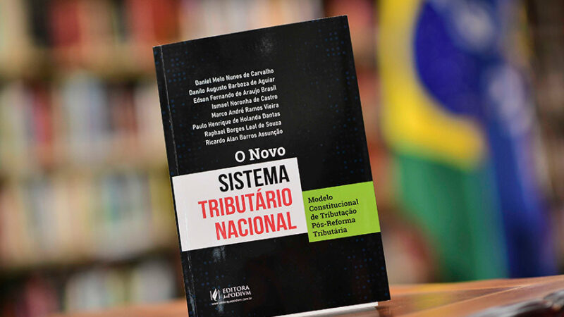 Consultores do Senado lançam livro sobre sistema tributário — Senado Notícias