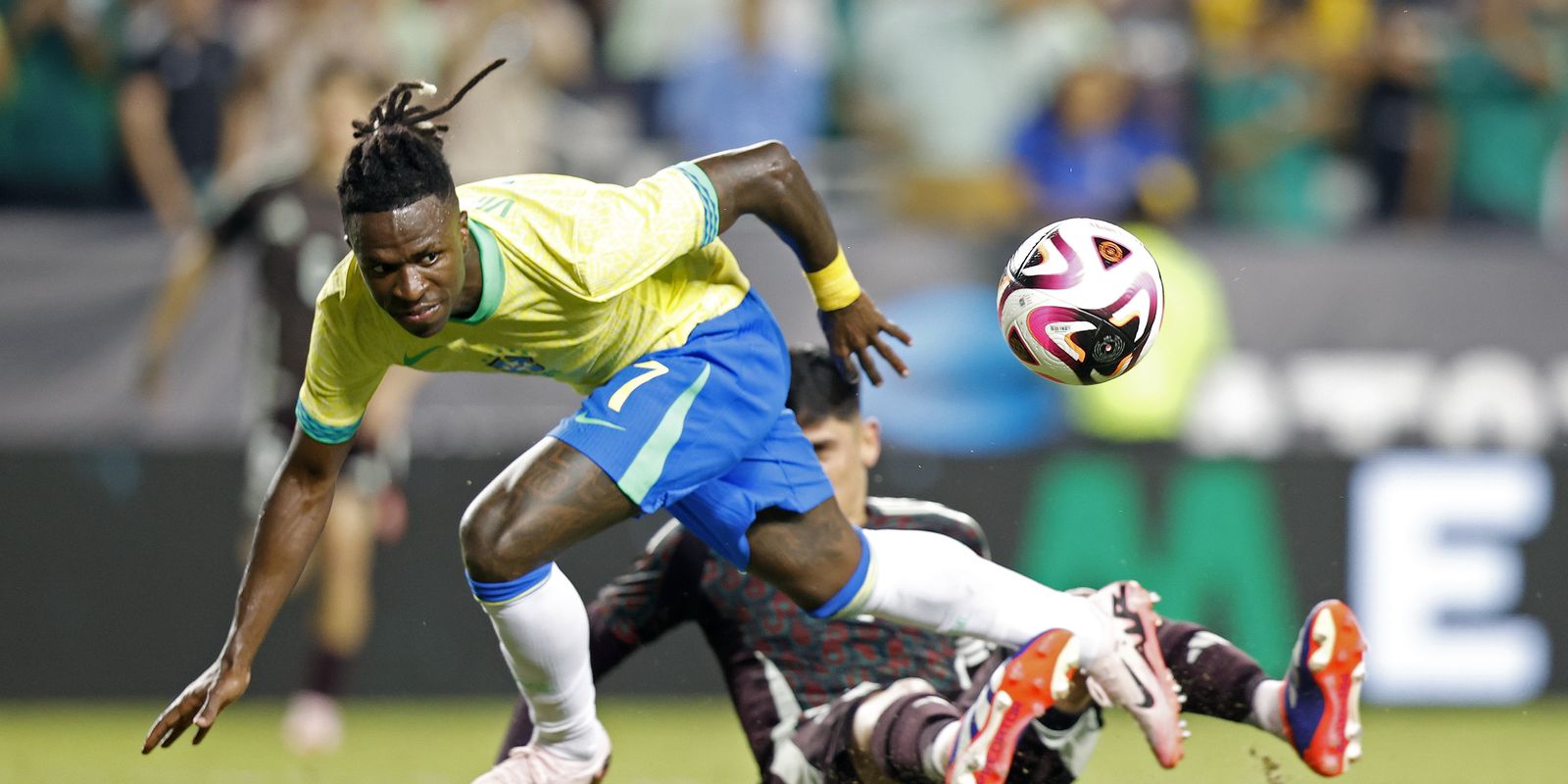 Brasil enfrenta EUA em último teste para a Copa América