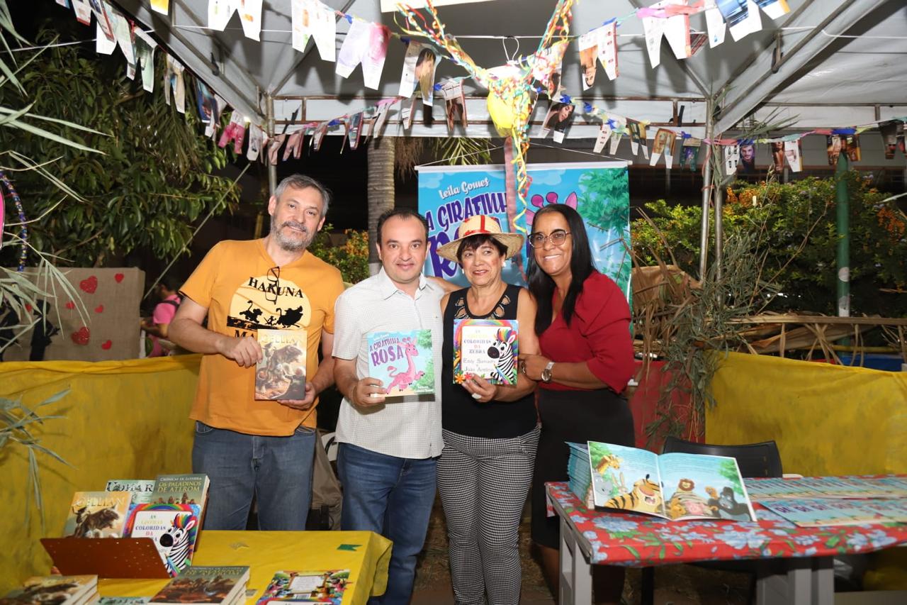 TRADICIONAL ARRAIÁ LITERÁRIO DA BIBLIOTECA CORA CORALINA AGITA A COMUNIDADE DE VALPARAÍSO