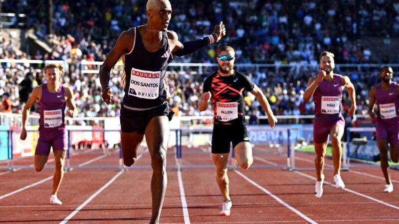 Alison dos Santos vence com sobra nos 400 m com barreiras na Suécia