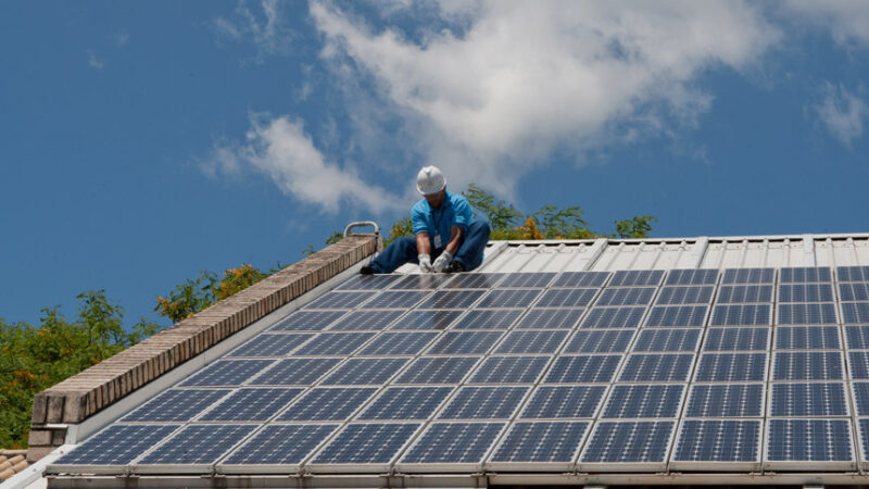 CAS e CI debatem substituição da tarifa social de energia por usinas solares — Senado Notícias