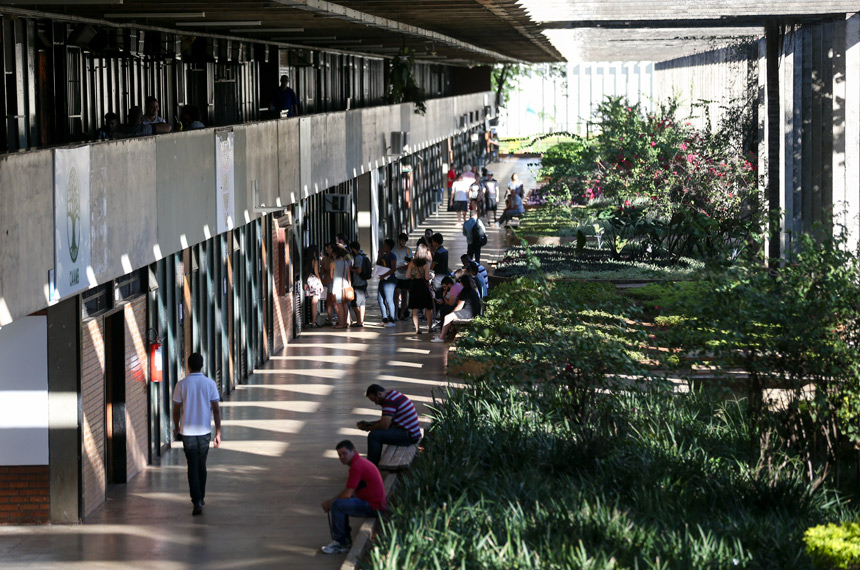 Senado debate situação das universidades brasileiras nesta quarta — Senado Notícias