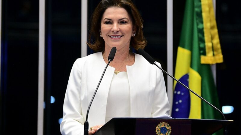 Rosana Martinelli toma posse como senadora por Mato Grosso — Senado Notícias