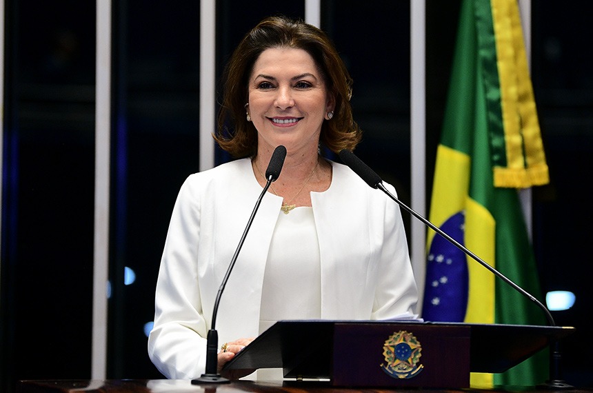 Rosana Martinelli toma posse como senadora por Mato Grosso — Senado Notícias