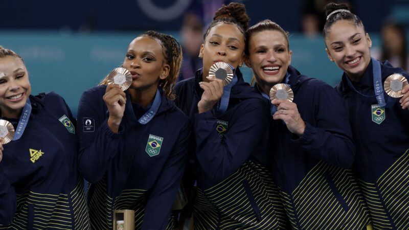 Equipe feminina conquista bronze na ginástica artística em Paris