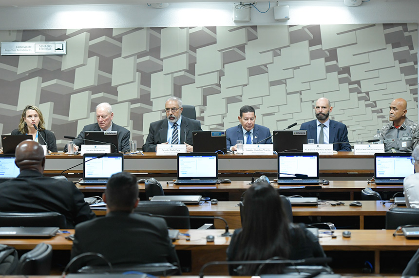 Comissão do RS defende políticas de atendimento a deslocados por enchentes — Senado Notícias