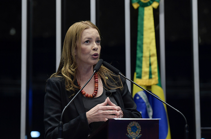 Janaína Farias aponta avanços na área de educação no governo Lula — Senado Notícias