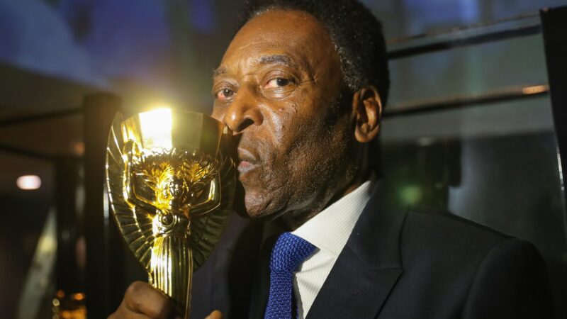 Lei institui 19 de novembro como Dia do Rei Pelé