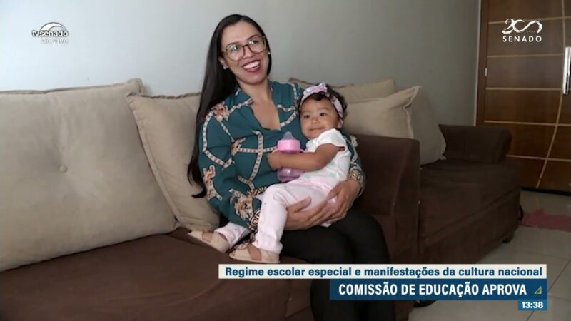 Regime de ensino para estudantes com filhos pequenos segue para o Plenário — Senado Notícias