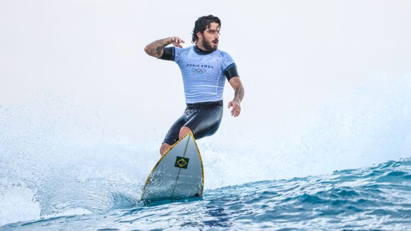 Filipinho avança e Brasil tem seis surfistas nas oitavas