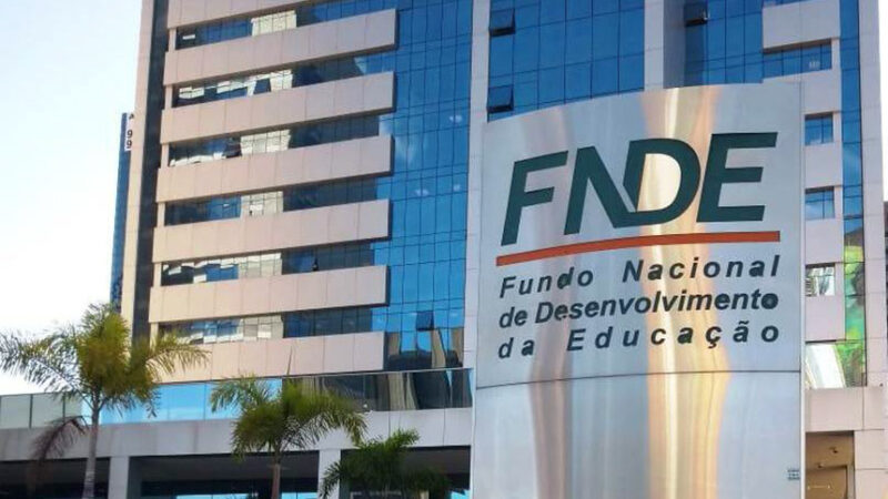 Comissão vai debater colapso das carreiras do FNDE e do Inep — Senado Notícias