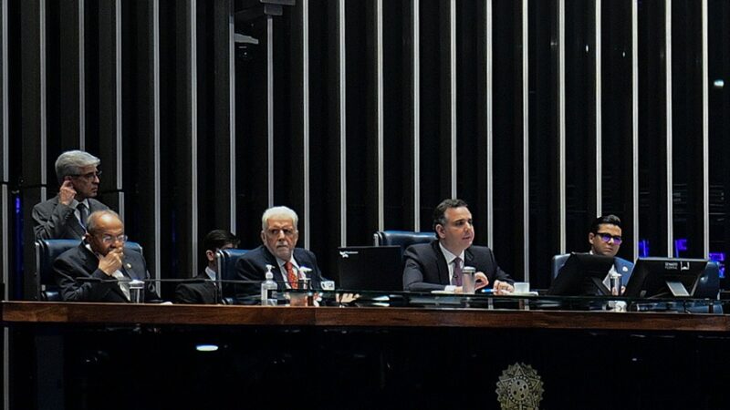 Aprovado, vai a sanção direito a visitar mãe ou pai que esteja internado — Senado Notícias