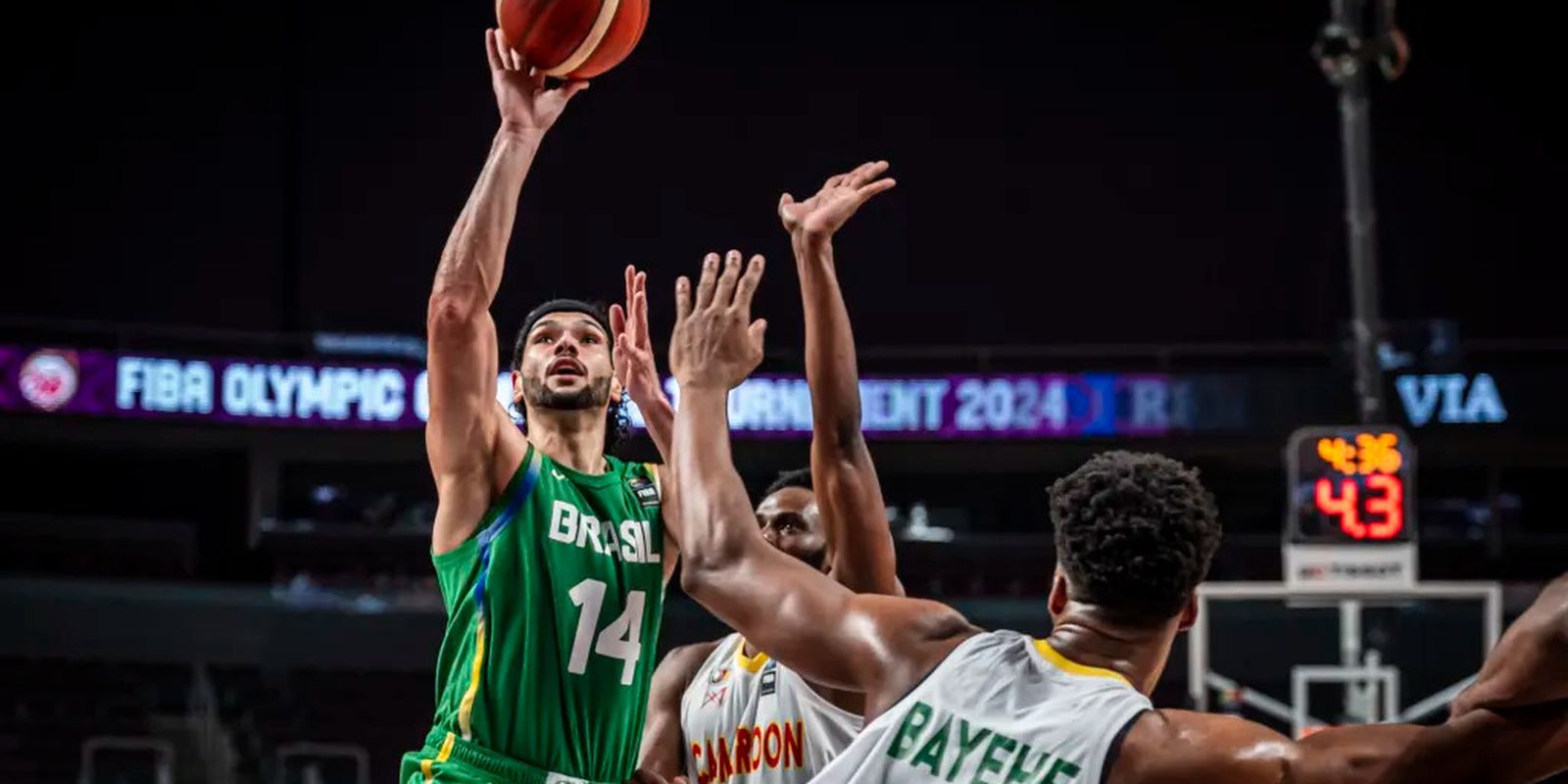 Brasil perde para Camarões, mas avança no Pré-Olímpico de Basquete