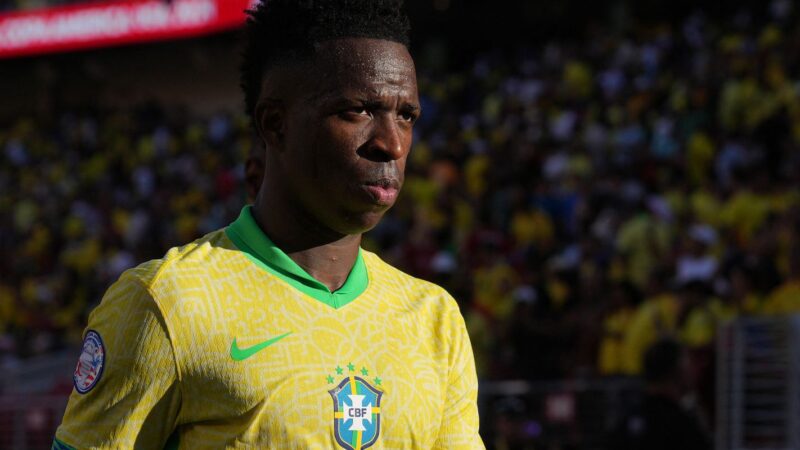 Vini Jr. pede desculpas por ter desfalcado Brasil em jogo decisivo