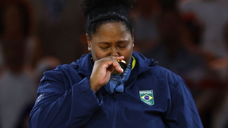 Judoca Beatriz Souza conquista o primeiro ouro brasileiro em Paris