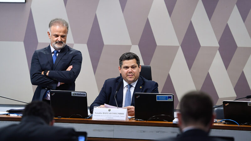 CCJ pode votar novos critérios para juiz decidir sobre prisão preventiva — Senado Notícias