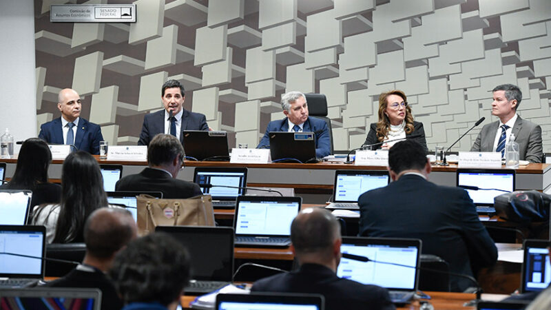 Reforma tributária não pode punir contribuintes, alertam debatedores — Senado Notícias