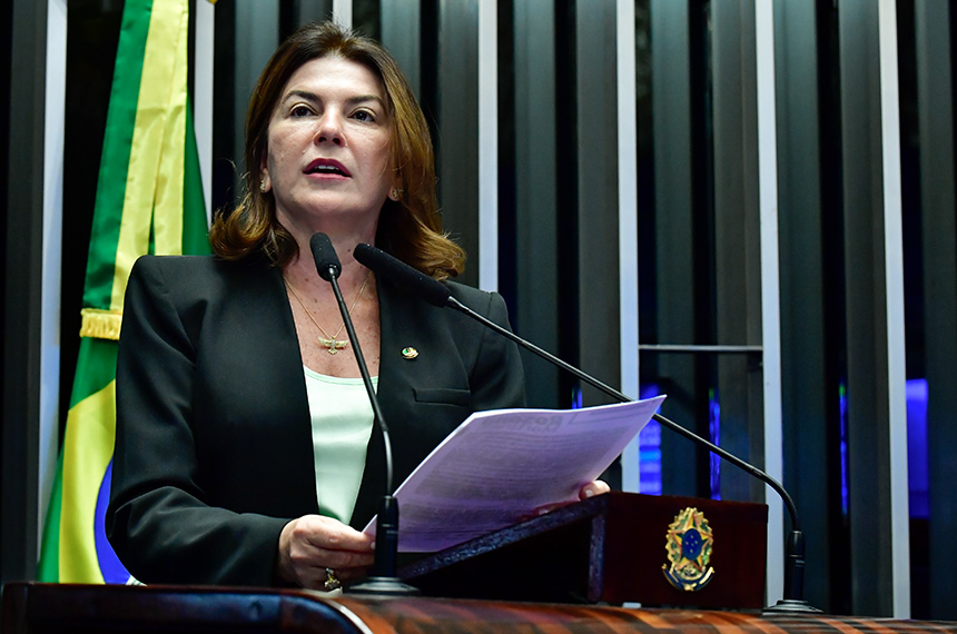 Rosana Martinelli defende porte de arma para mulheres sob medida protetiva — Senado Notícias