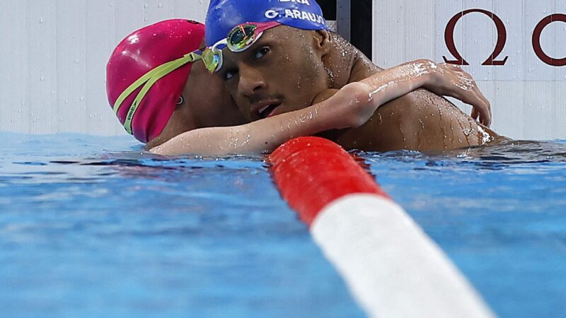 Nadador Gabriel Araújo conquista 1º ouro do Brasil na Paralimpíada