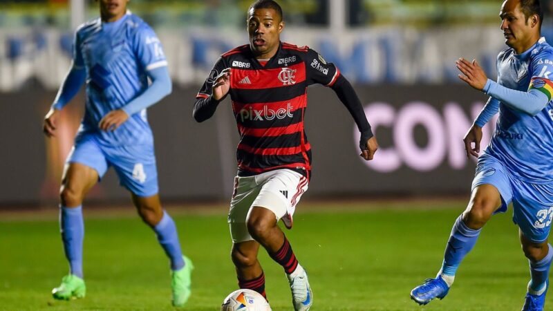 Flamengo avança na Libertadores mesmo com derrota para o Bolívar