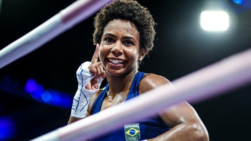 Boxe: Jucielen Romeu supera norte-americana e vai às quartas em Paris