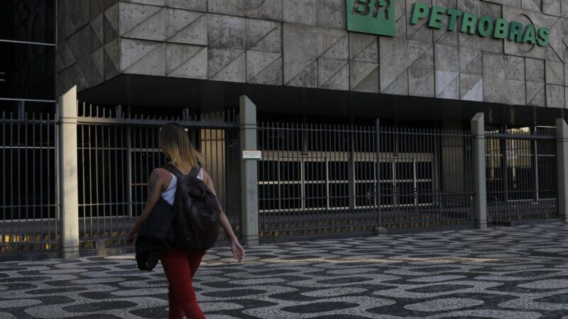 Petrobras tem resultado negativo de R$ 2,6 bi no segundo trimestre