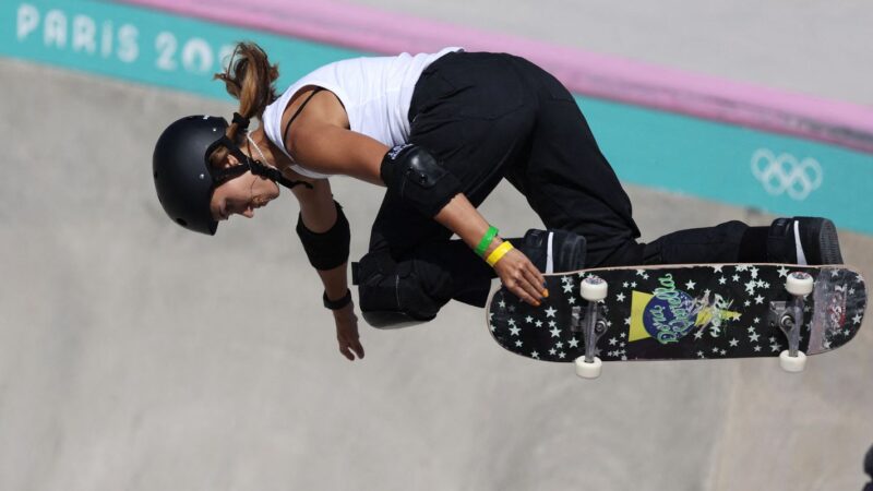 Dora Varella se classifica à final por medalhas no skate park em Paris