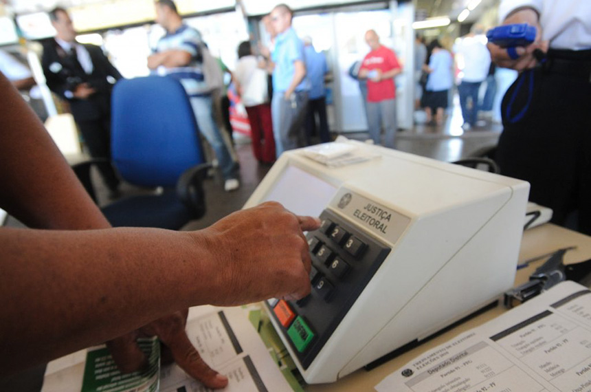 Quatro senadores disputam eleições municipais em outubro — Senado Notícias